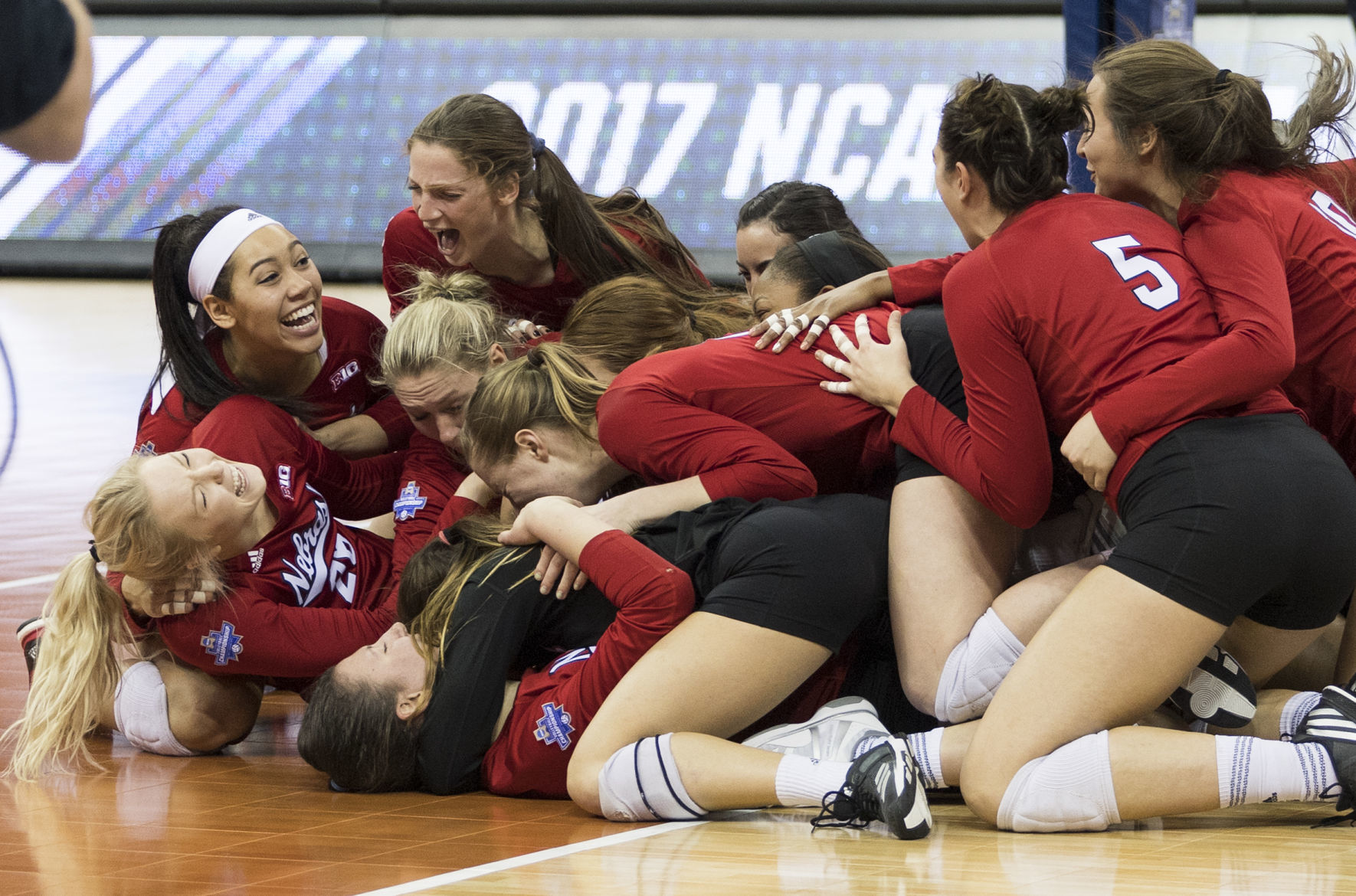 NCAA Volleyball Final, Nebraska vs. Florida, 12/16/17
